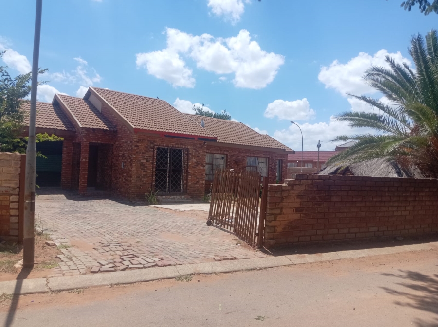 3 Bedroom Property for Sale in Jouberton North West